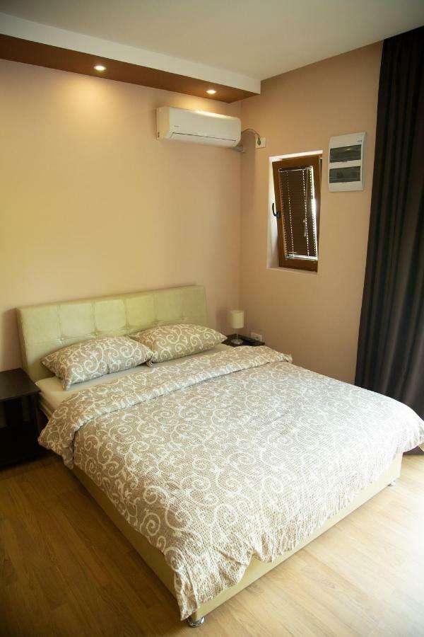 Apartmani Borova 2 Veliko Gradište Exterior foto
